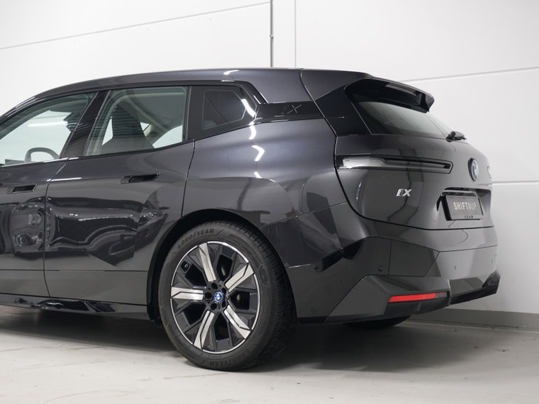 Vehicle Image 37