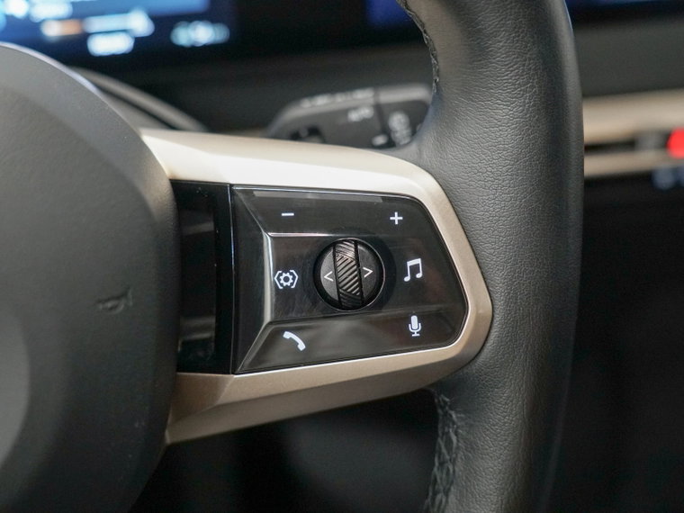 Vehicle Image 41