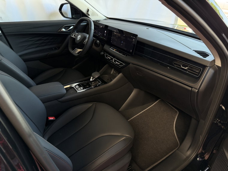 Vehicle Image 31