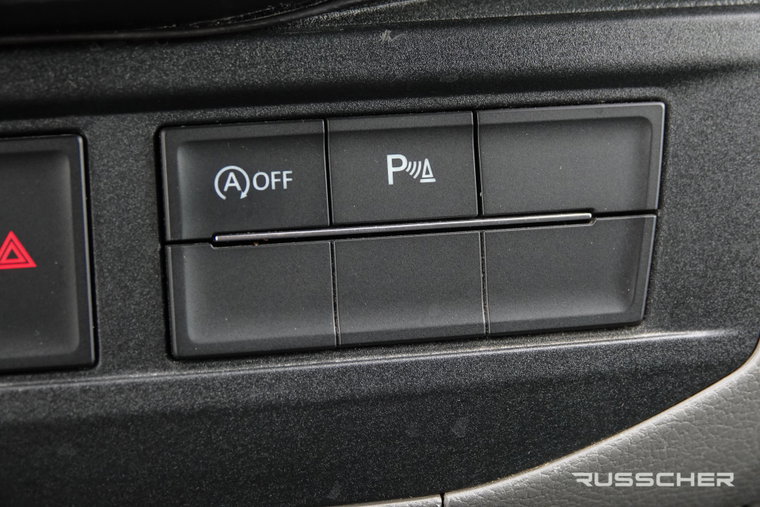 Vehicle Image 29
