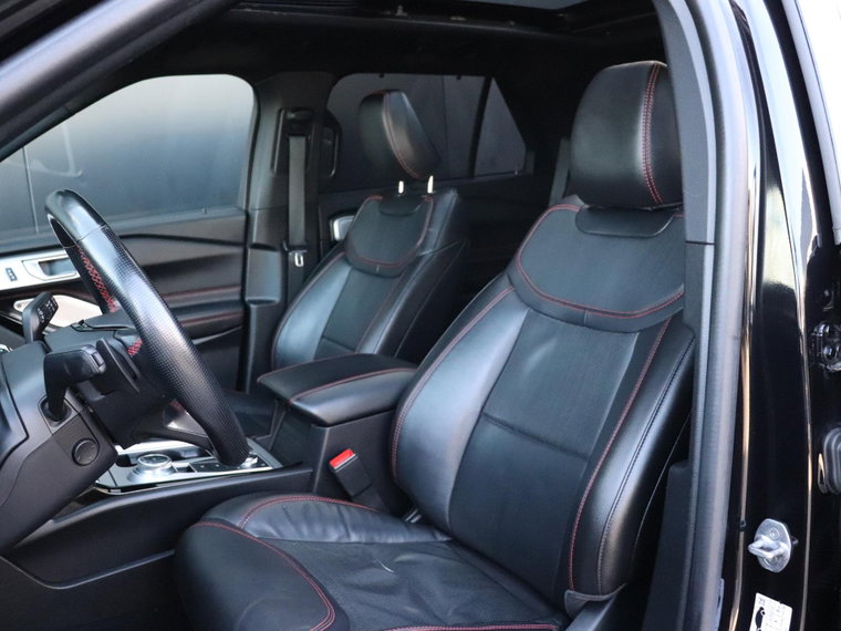 Vehicle Image 12
