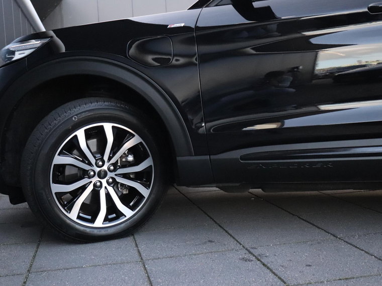 Vehicle Image 19