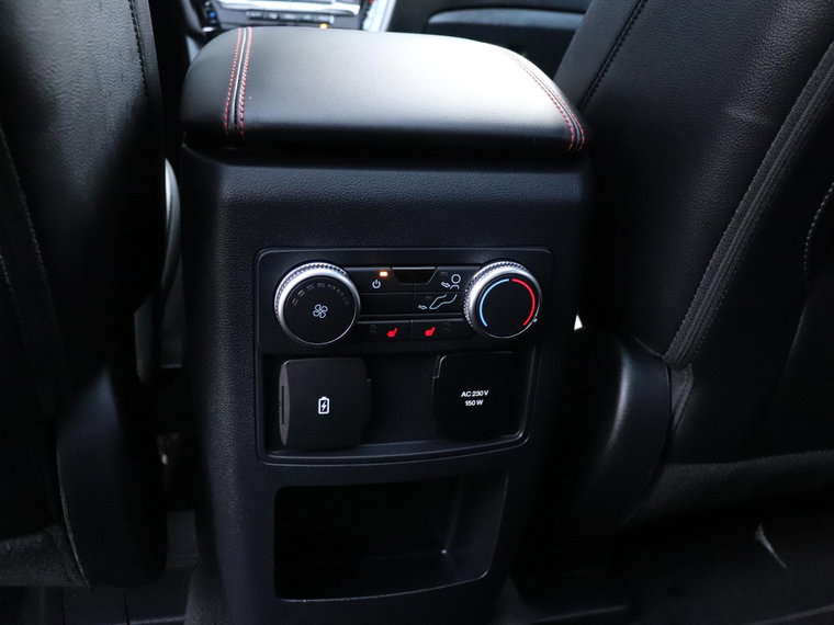Vehicle Image 23