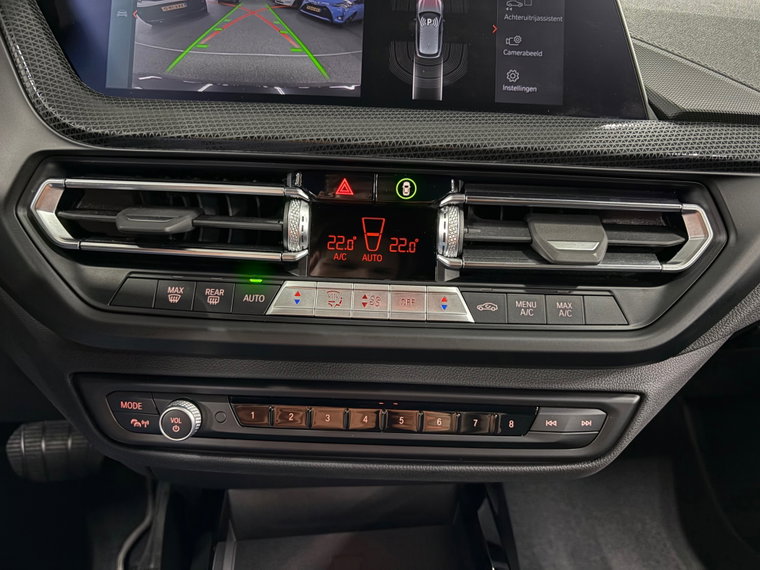 Vehicle Image 28