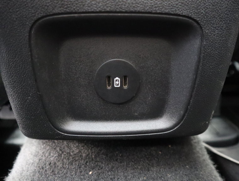Vehicle Image 33