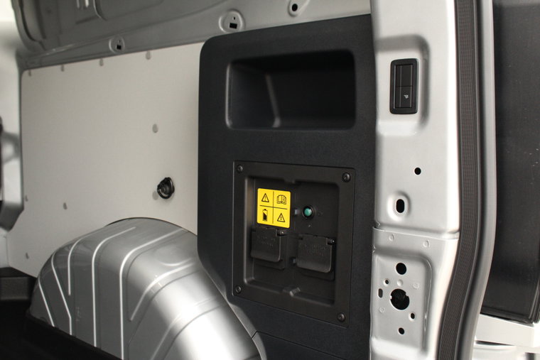 Vehicle Image 12