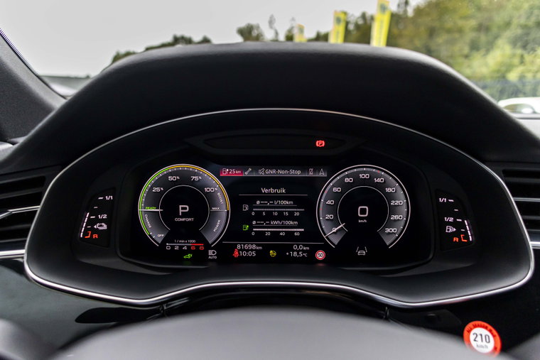Vehicle Image 36