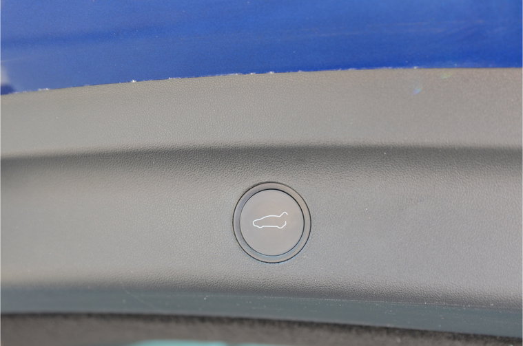 Vehicle Image 33