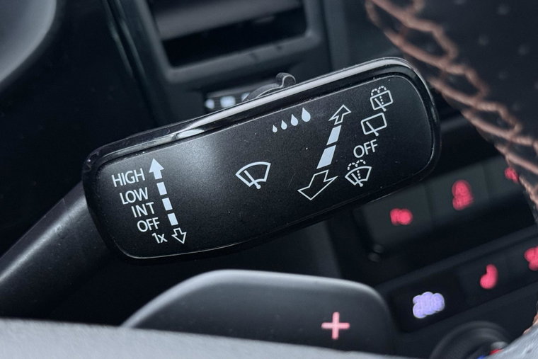 Vehicle Image 42