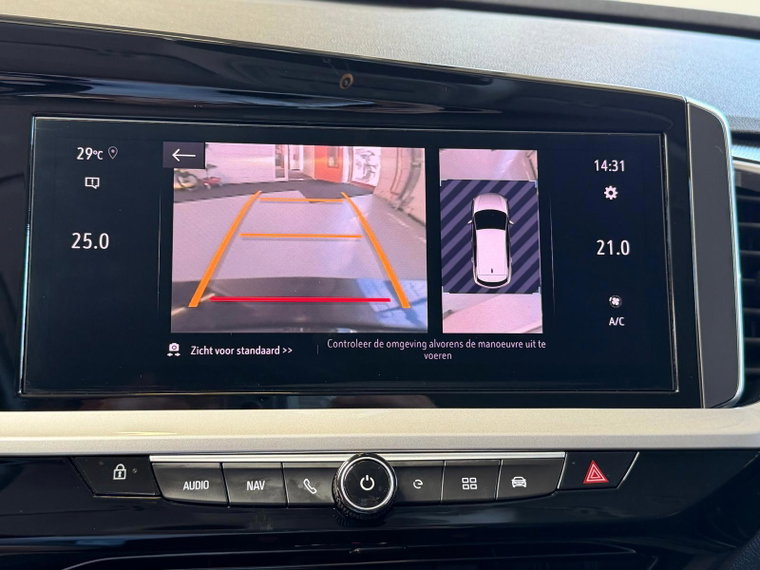 Vehicle Image 19