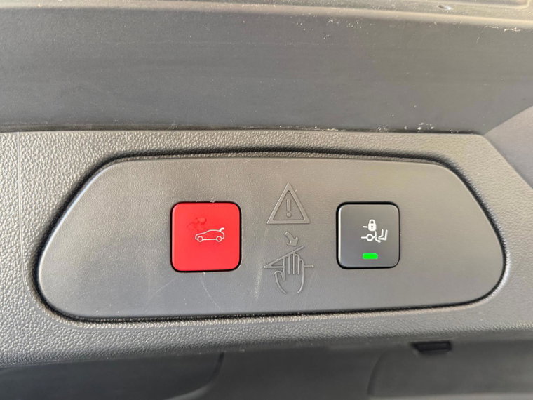 Vehicle Image 34