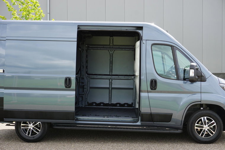 Vehicle Image 39