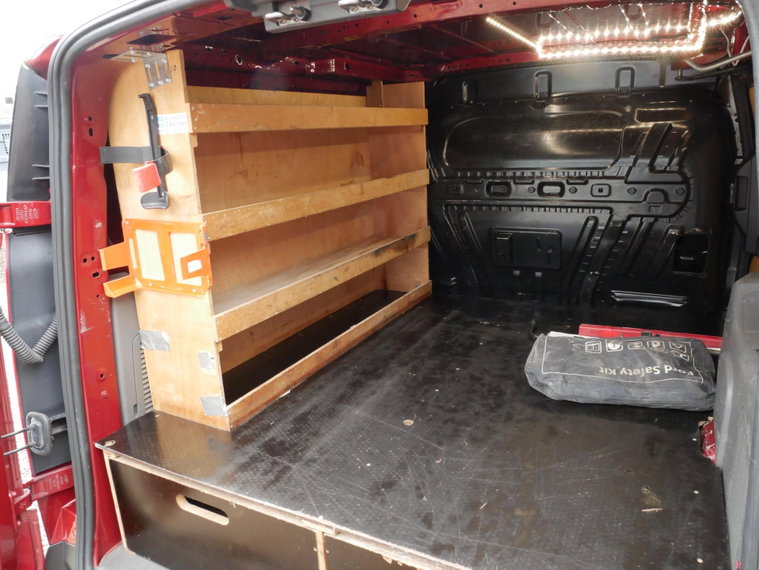 Vehicle Image 12
