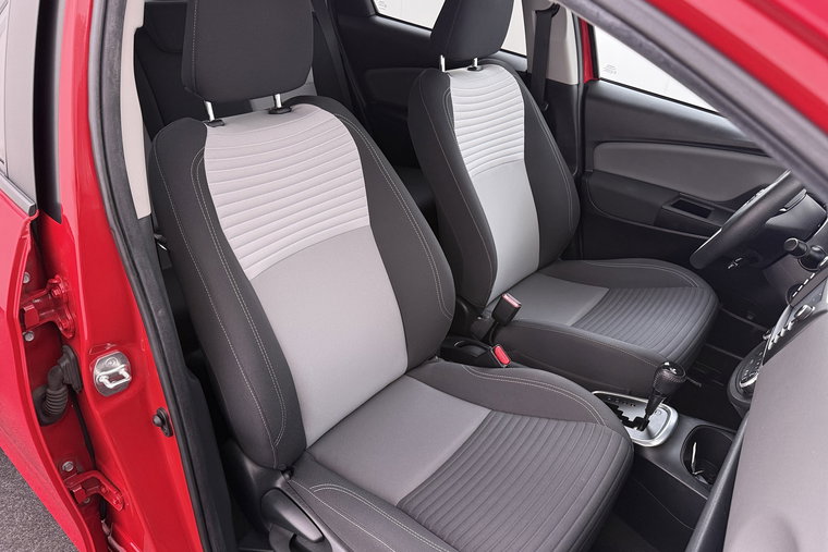 Vehicle Image 15