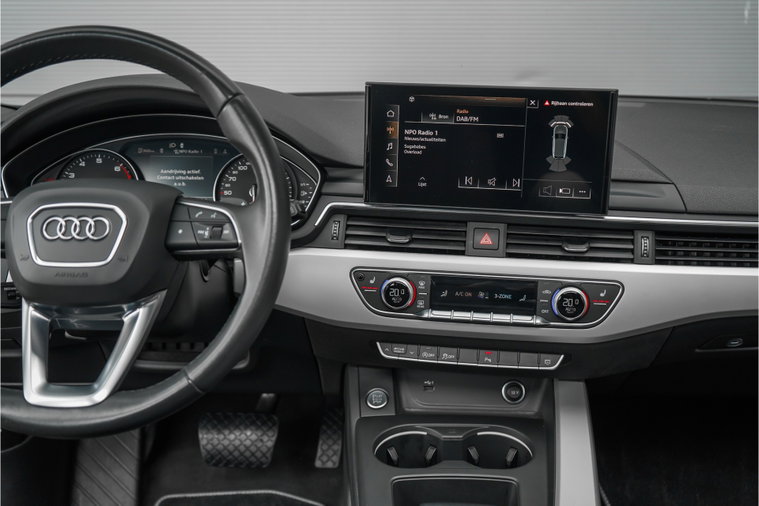 Vehicle Image 23