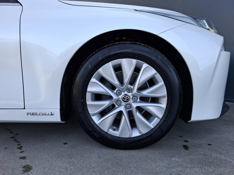 Vehicle Image 16