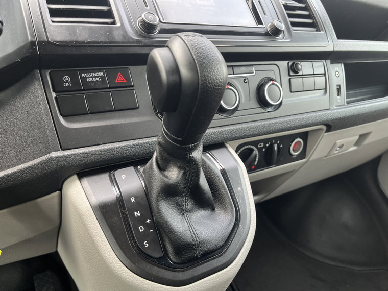 Vehicle Image 28