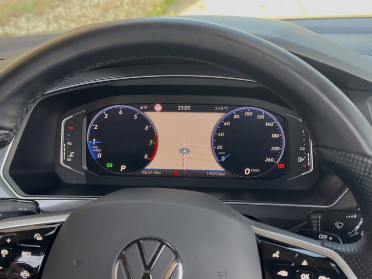 Vehicle Image 32