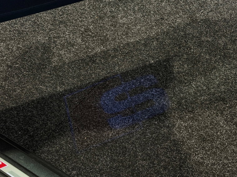 Vehicle Image 41