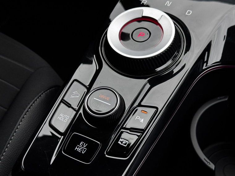 Vehicle Image 24