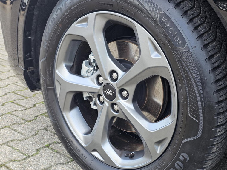 Vehicle Image 31
