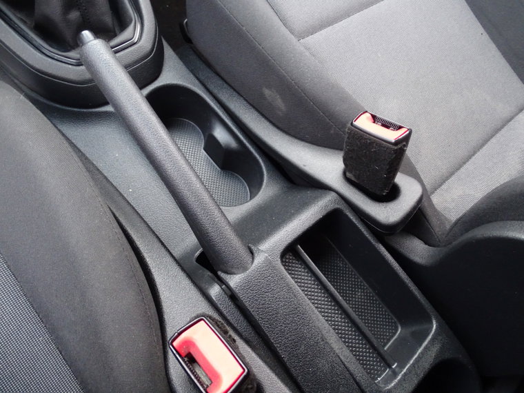 Vehicle Image 25