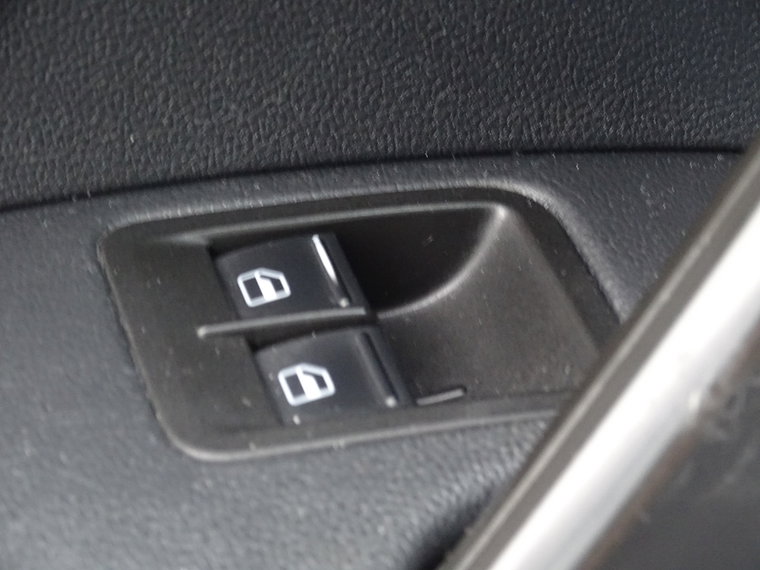 Vehicle Image 27