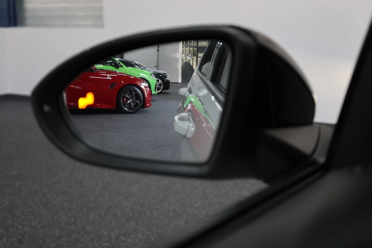 Vehicle Image 23