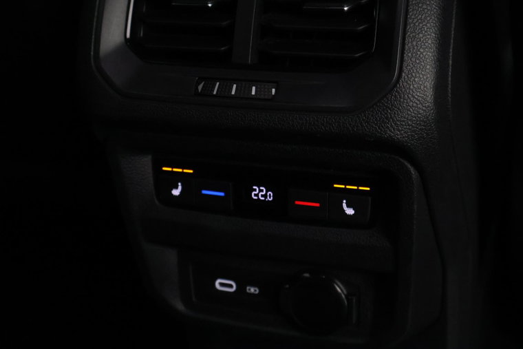 Vehicle Image 42