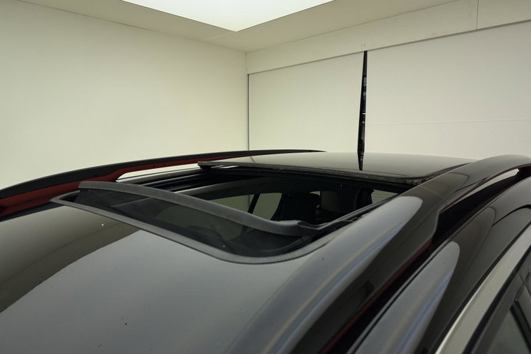 Vehicle Image 33