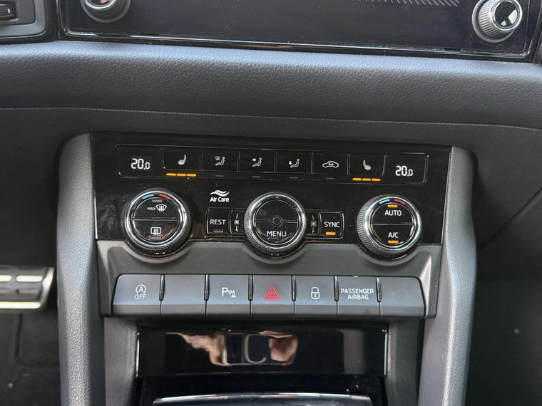 Vehicle Image 26