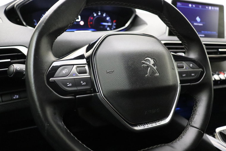 Vehicle Image 28