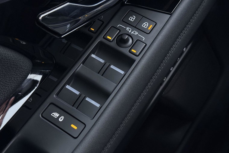 Vehicle Image 38