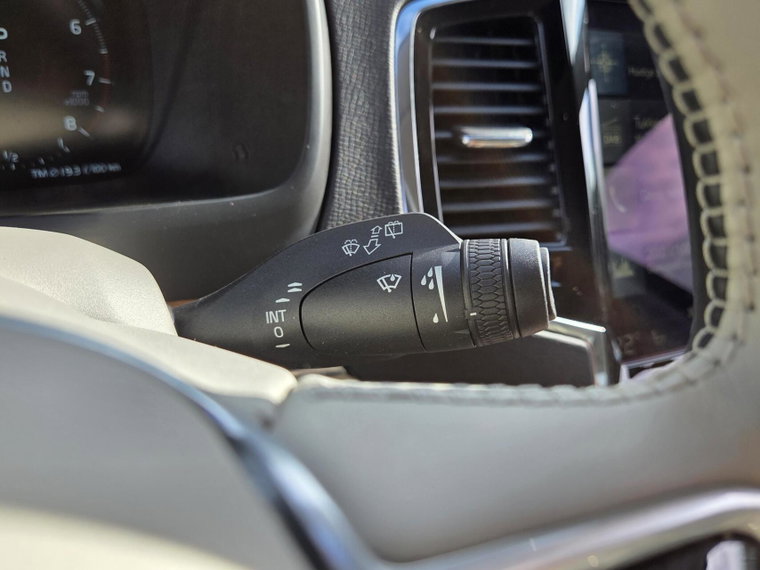Vehicle Image 45
