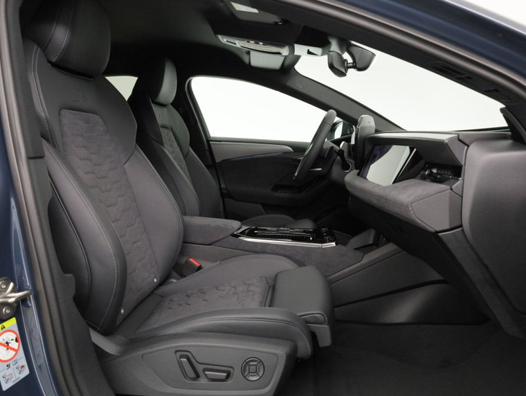 Vehicle Image 46