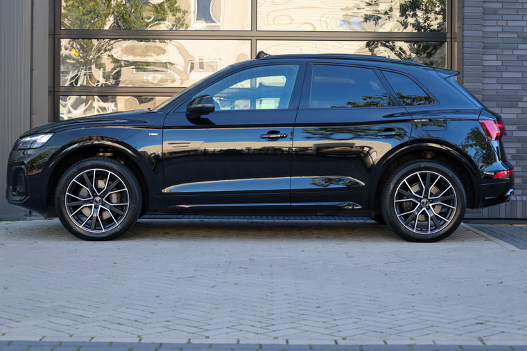 Vehicle Image 11