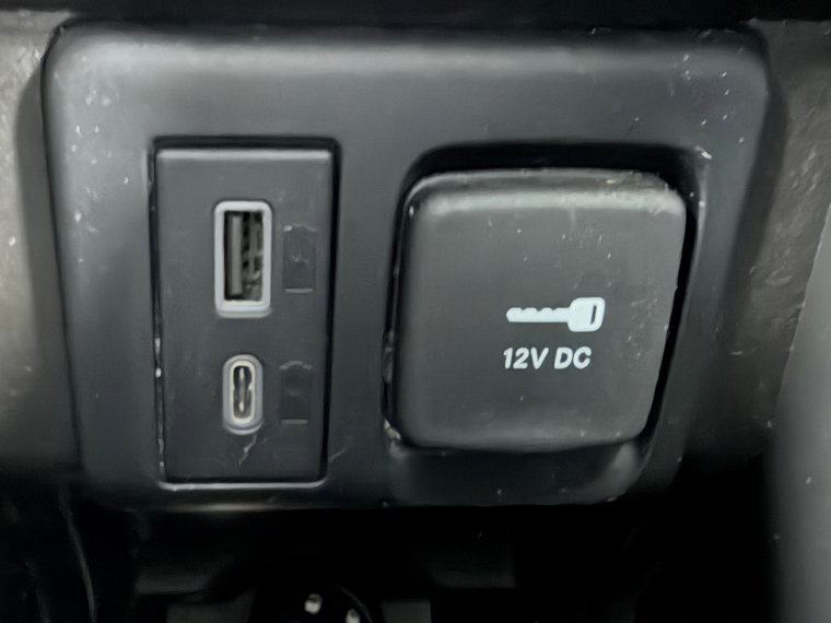 Vehicle Image 28