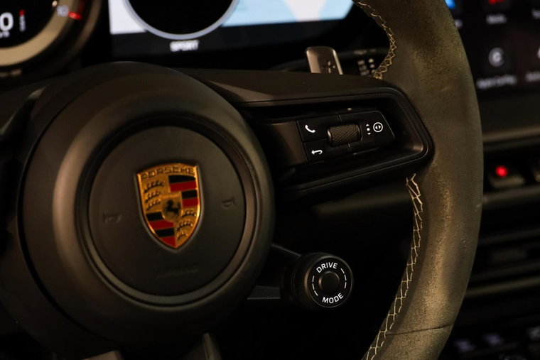 Vehicle Image 36