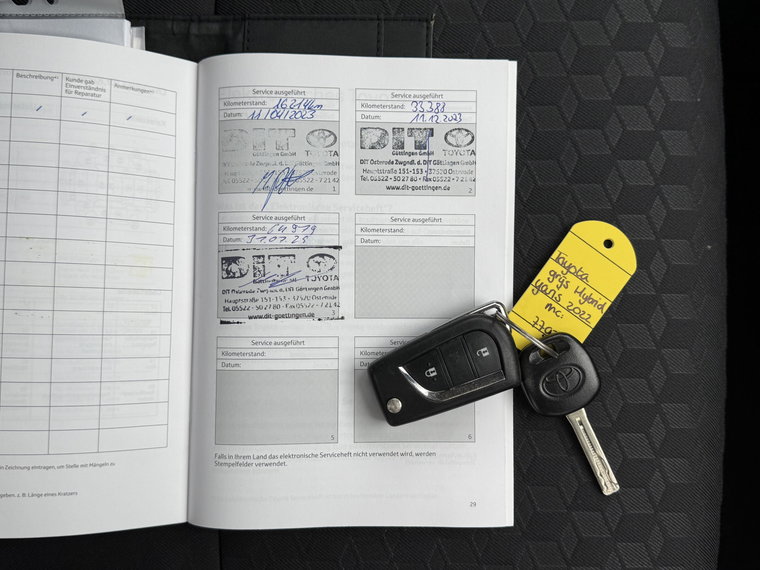 Vehicle Image 30