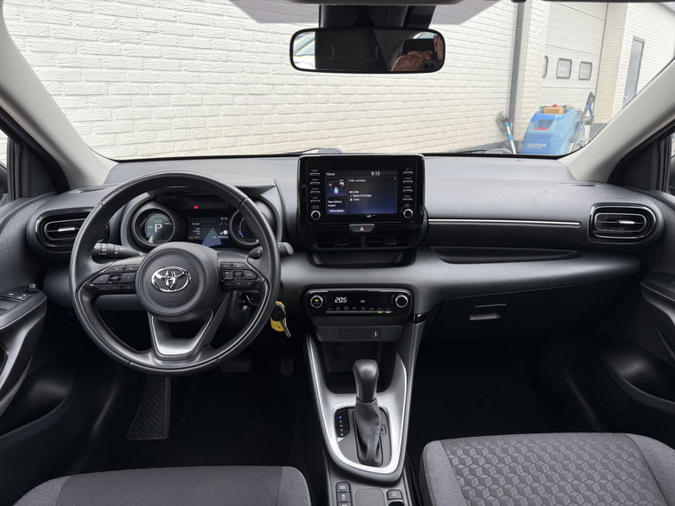 Vehicle Image 11