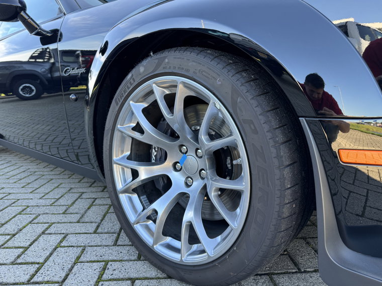 Vehicle Image 32