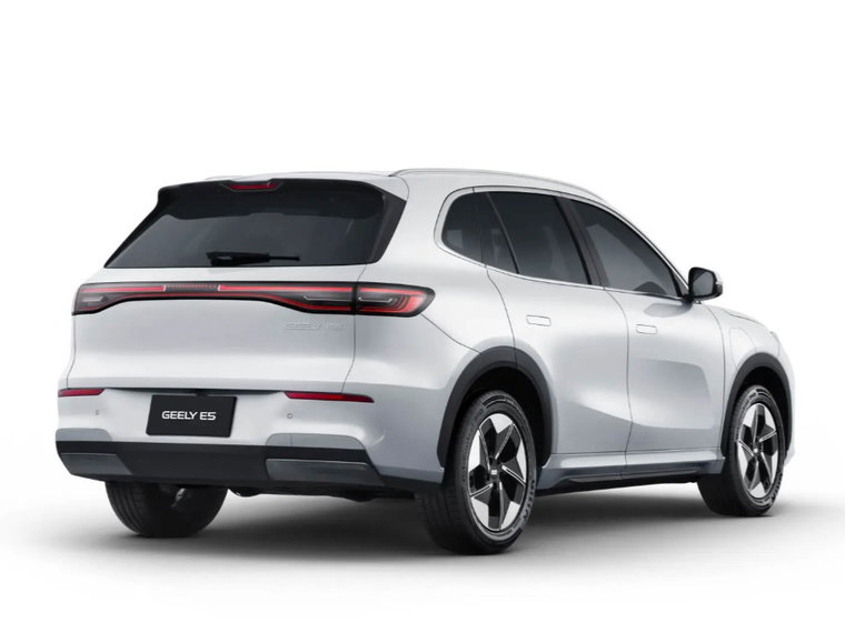 Vehicle Image 6