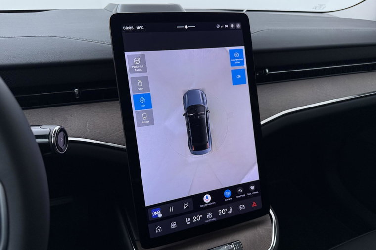 Vehicle Image 13