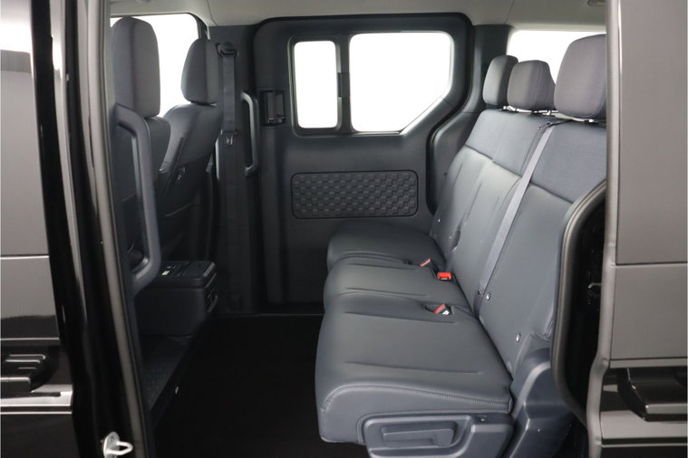 Vehicle Image 30