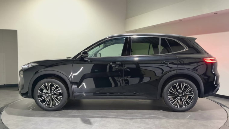 Vehicle Image 6
