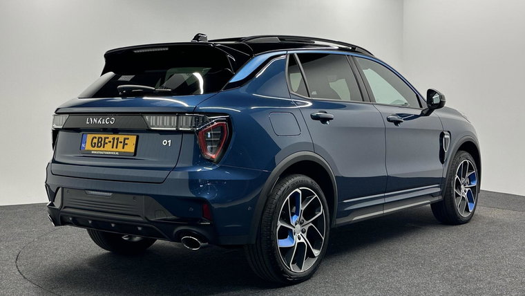 Vehicle Image 5