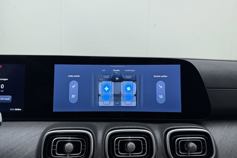 Vehicle Image 39