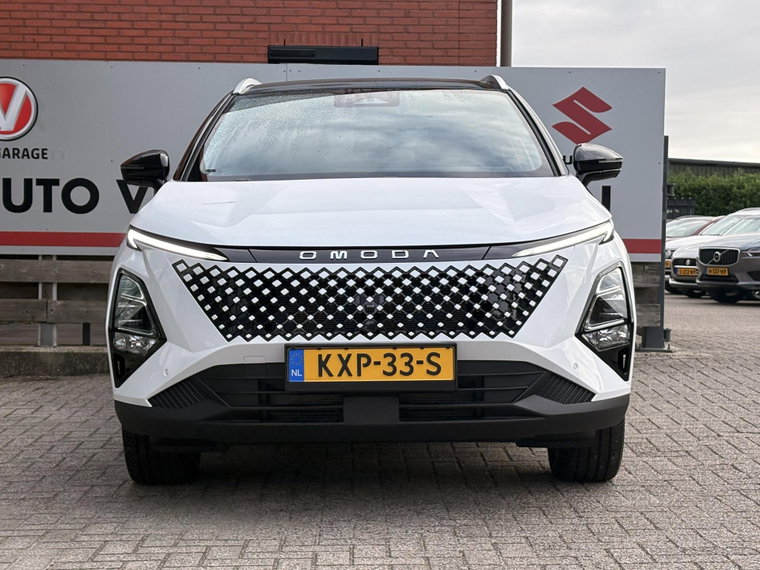 Vehicle Image 10