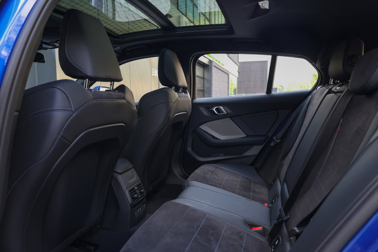 Vehicle Image 50
