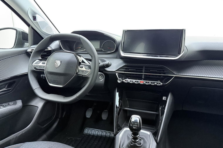 Vehicle Image 24